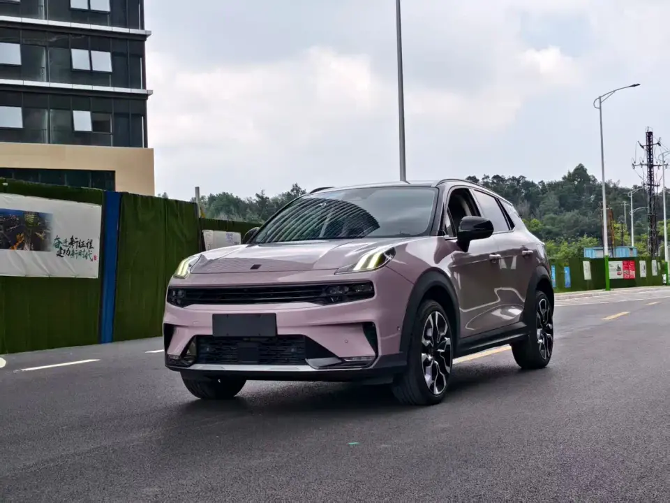 Lynk & Co 06 1.5T Shero Pink Special Edition 2022