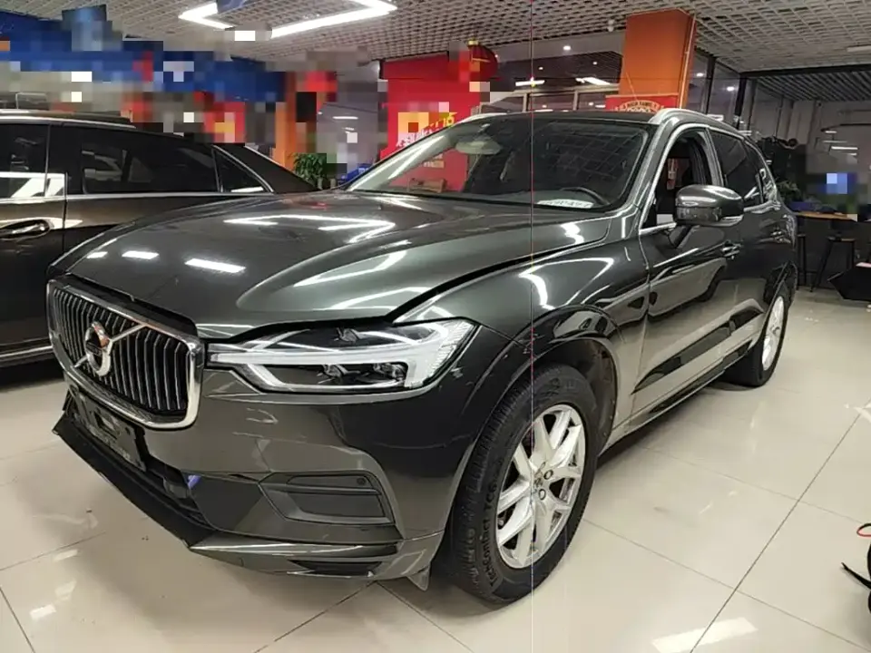 Volvo XC60 T5 4WD Intelligent Ease China VI 2019