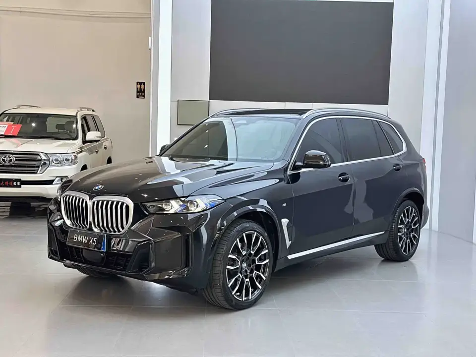 BMW X5 xDrive 40Li M Sport Package 2024