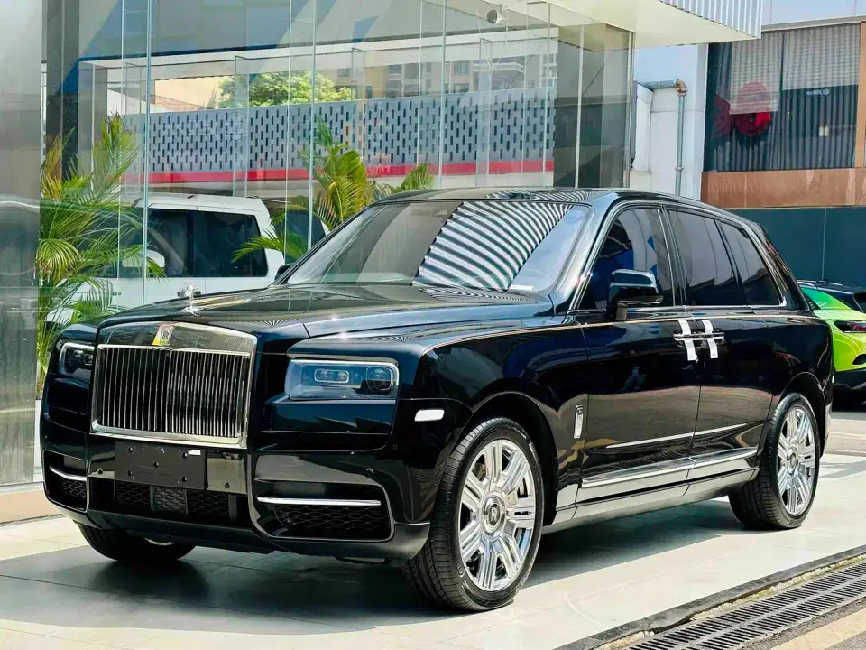 Rolls-Royce Cullinan 4-Seater Version 2022