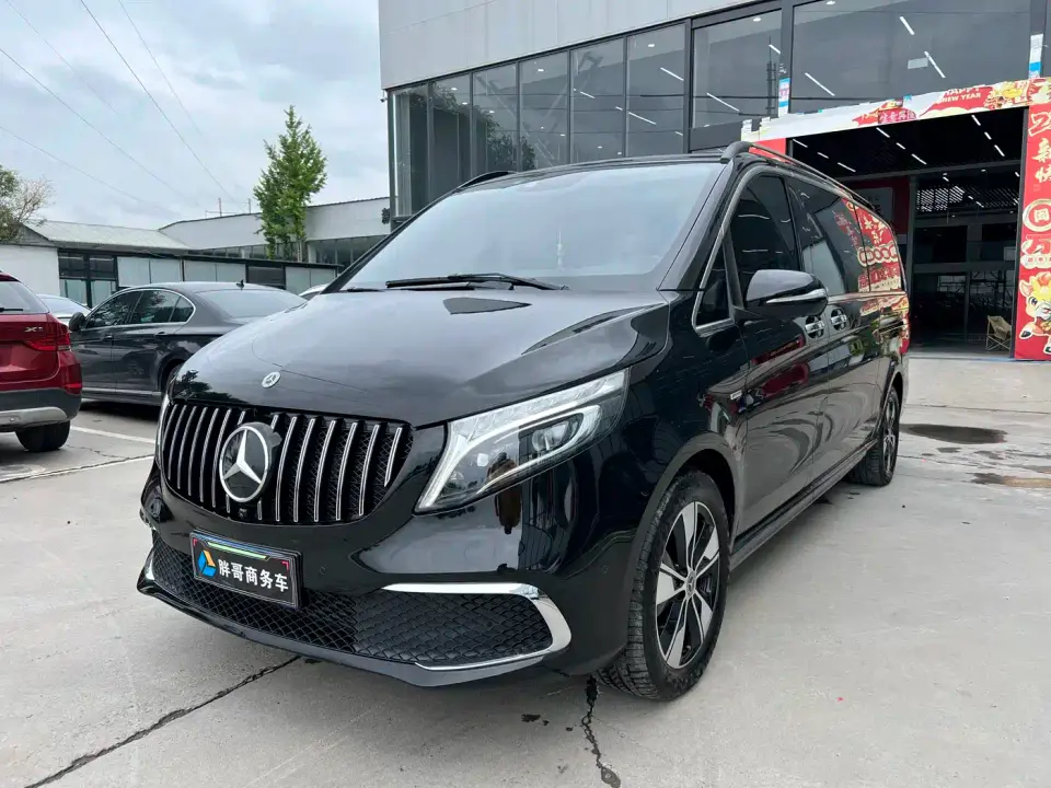 Mercedes-Benz V-Class V 260 L Long Wheelbase Premium Edition 2022