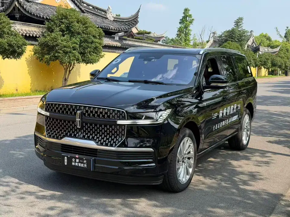 Lincoln Navigator 3.5T President Edition 2025