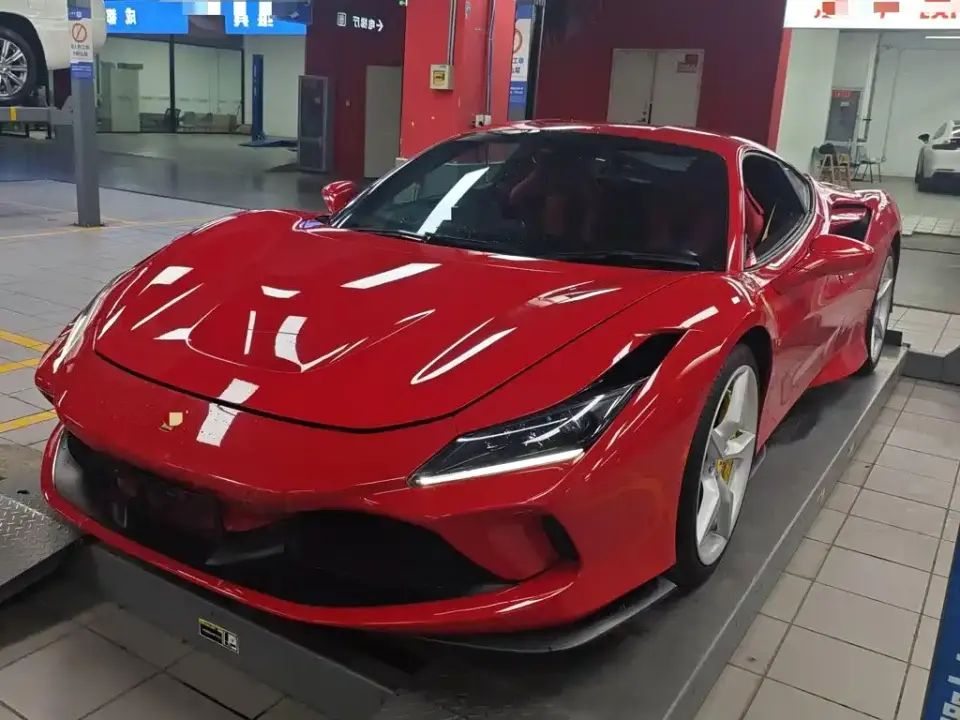 Ferrari F8 Tributo 3.9T V8 2022