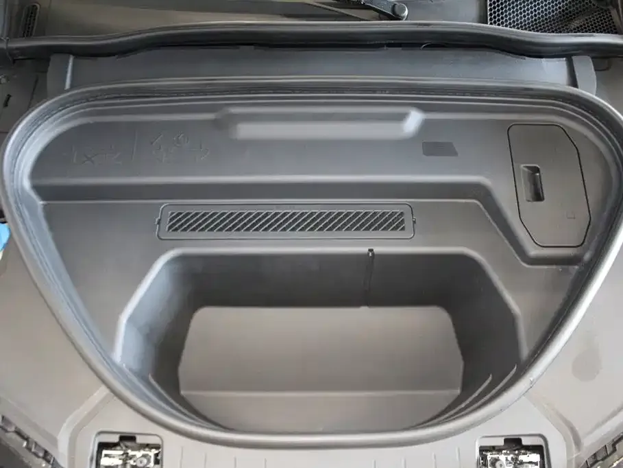 Audi Q6L e-tron Model Pioneer Edition 2025 — фото 11