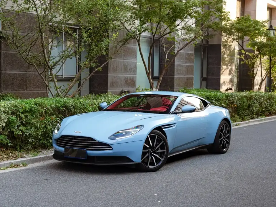 Aston Martin DB11 4.0T V8 Coupe 2021