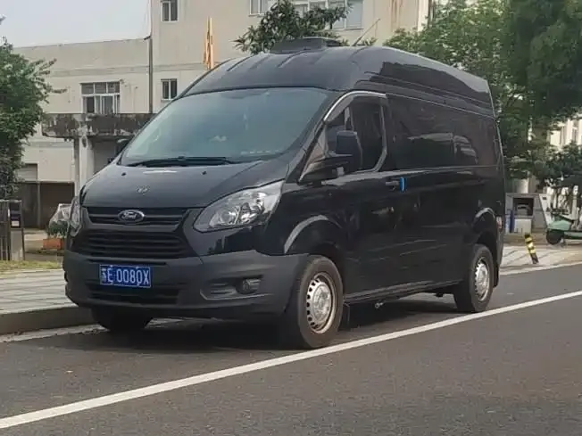 Ford Transit Model 2.0T Petrol Automatic Multi-purpose Commercial Vehicle Medium Wheelbase Medium Roof 5/6 Seater 2023