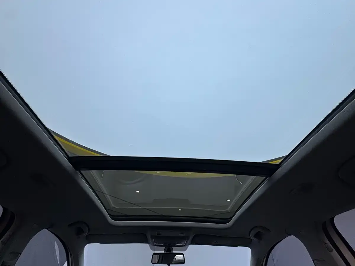 Skoda Karoq TSI280 Premium Edition 2022 — фото 7