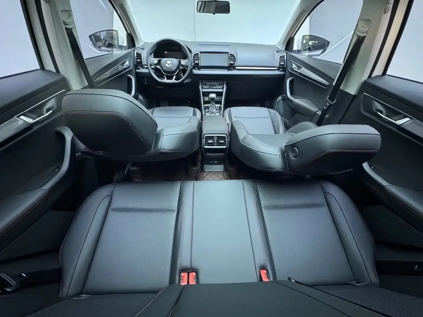 Skoda Karoq TSI280 Premium Edition 2022 — фото 8
