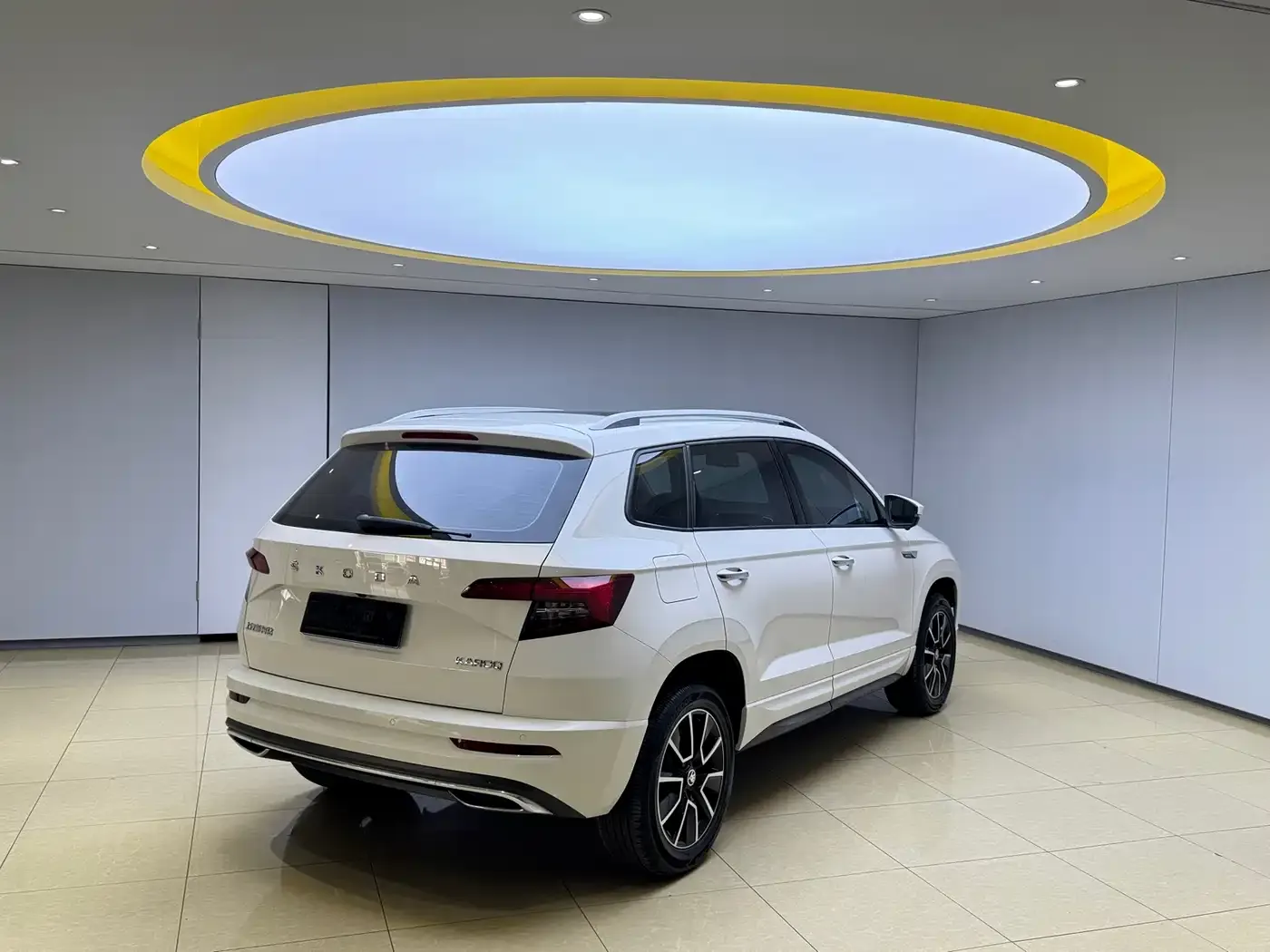 Skoda Karoq TSI280 Premium Edition 2022 — фото 6