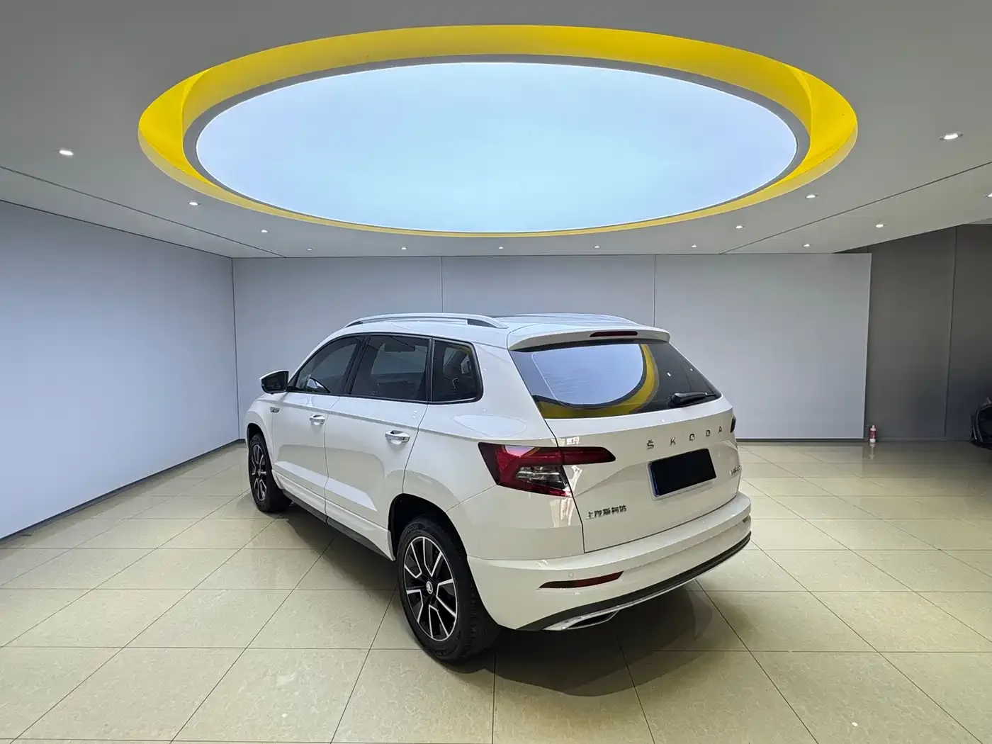 Skoda Karoq TSI280 Premium Edition 2022 — фото 4