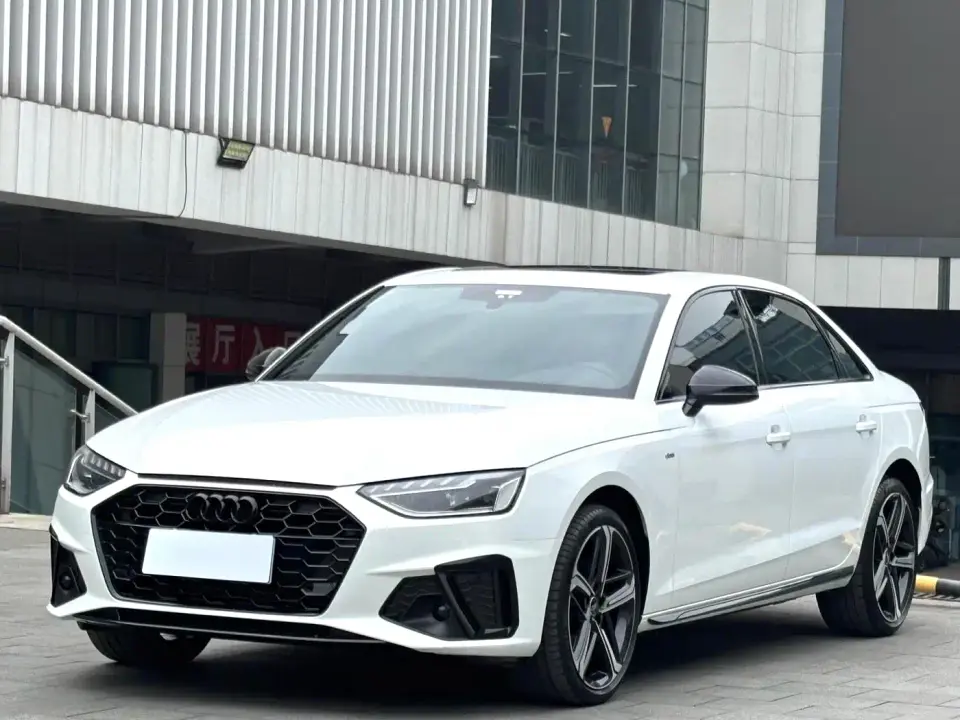 Audi A4L 40 TFSI Luxury Dynamic 2023