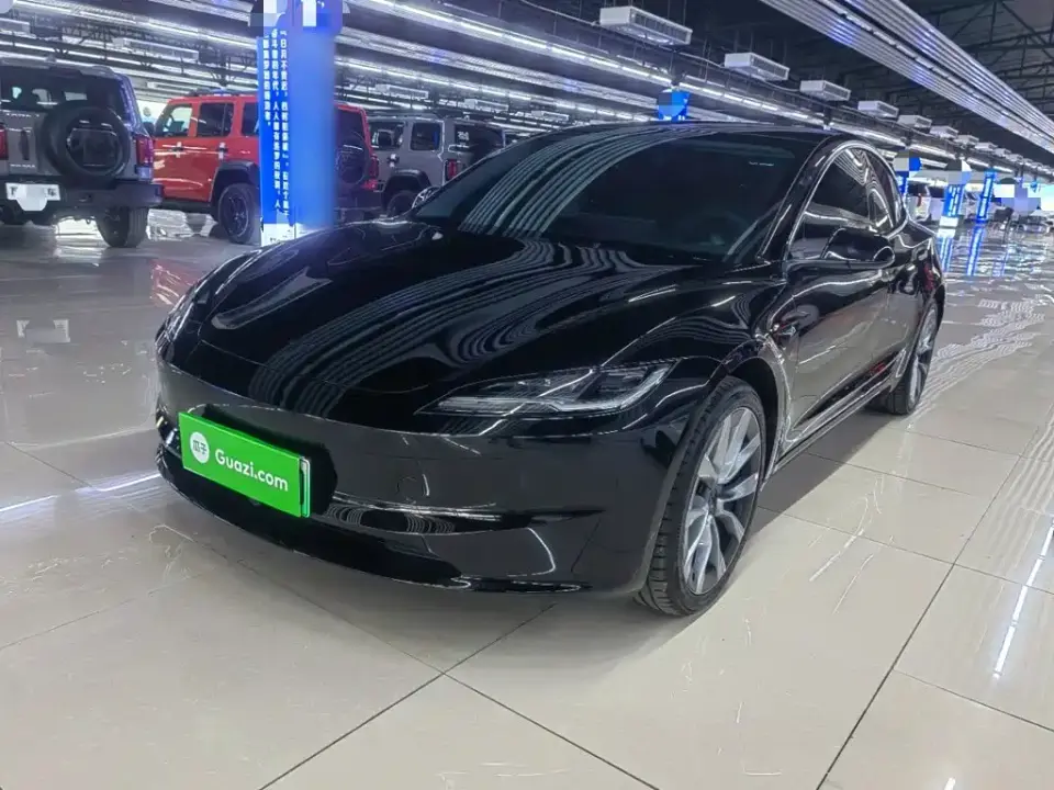 Tesla Model 3 Model Year Facelift Rear-Wheel Drive 2026