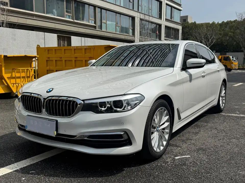 BMW 5 Series 525Li Luxury Package 2019