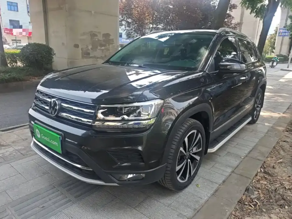Volkswagen Tharu 330TSI 4WD Luxury Plus 2022