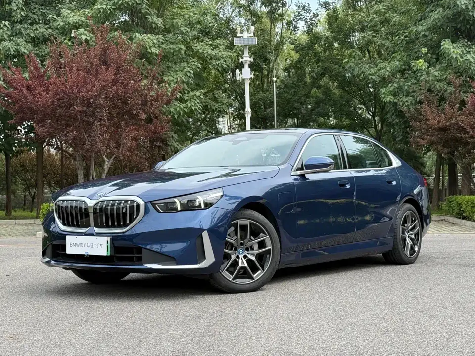 BMW i5 eDrive 35L M Sport Package 2024