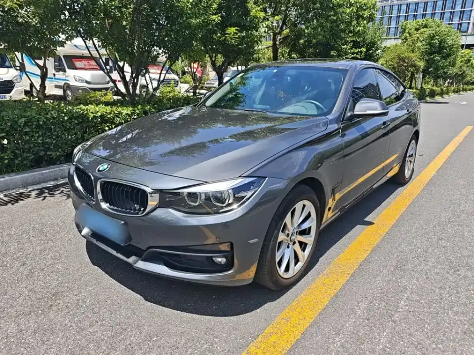 BMW 3 Series GT 320i Fashion Model 2019