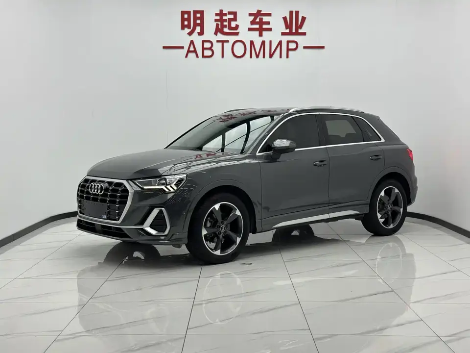 Audi Q3 35 TFSI Fashion Dynamic (1.4T) 2023