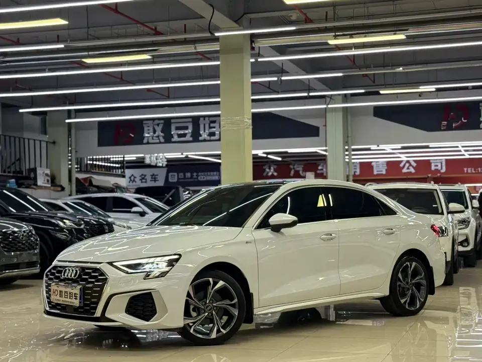 Audi A3 A3L Limousine 35 TFSI Luxury Sport 2022