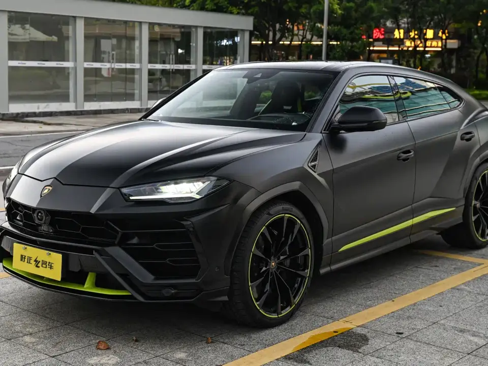 Lamborghini Urus 4.0T V8 2022