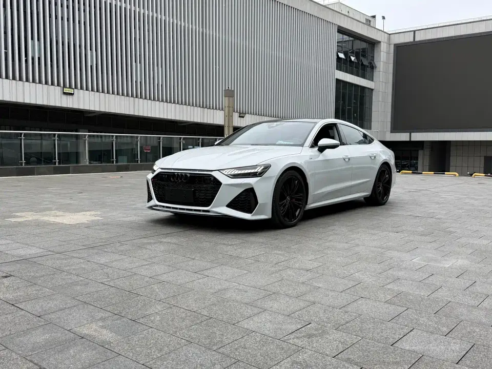 Audi A7 Model 45 TFSI Premium Selection Edition 2022