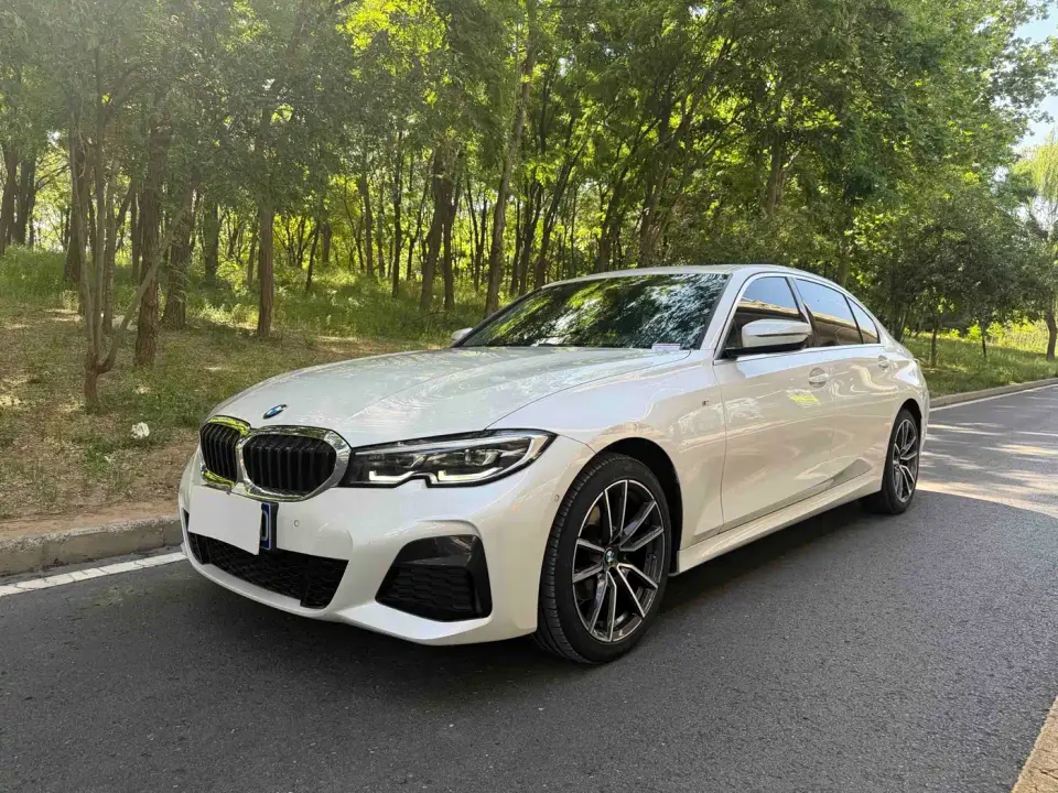 BMW 3 Series 325Li M Sport Package 2022