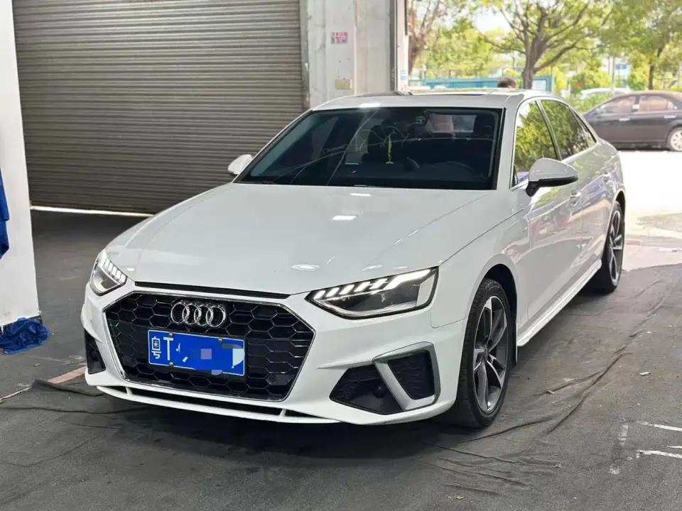 Audi A4L 40 TFSI Fashion Dynamic Edition 2021