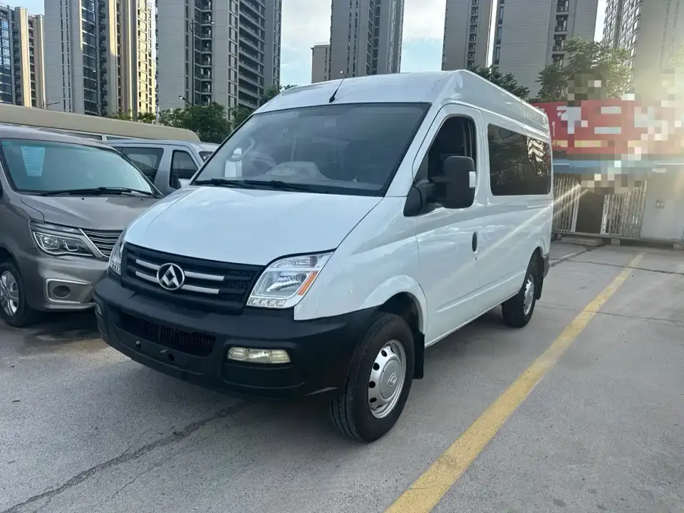 SAIC Maxus Xintu V80 2.5T AMT Classic City Delivery King Short Wheelbase Medium Roof 2/3-seater 2020