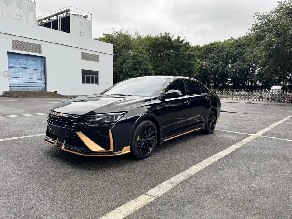 Dongfeng Aeolus Yixuan MAX 1.5T Dark Night Holy Light Edition (Hybrid) 2021