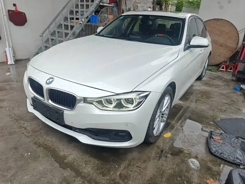 BMW 3 Series 318i 2019