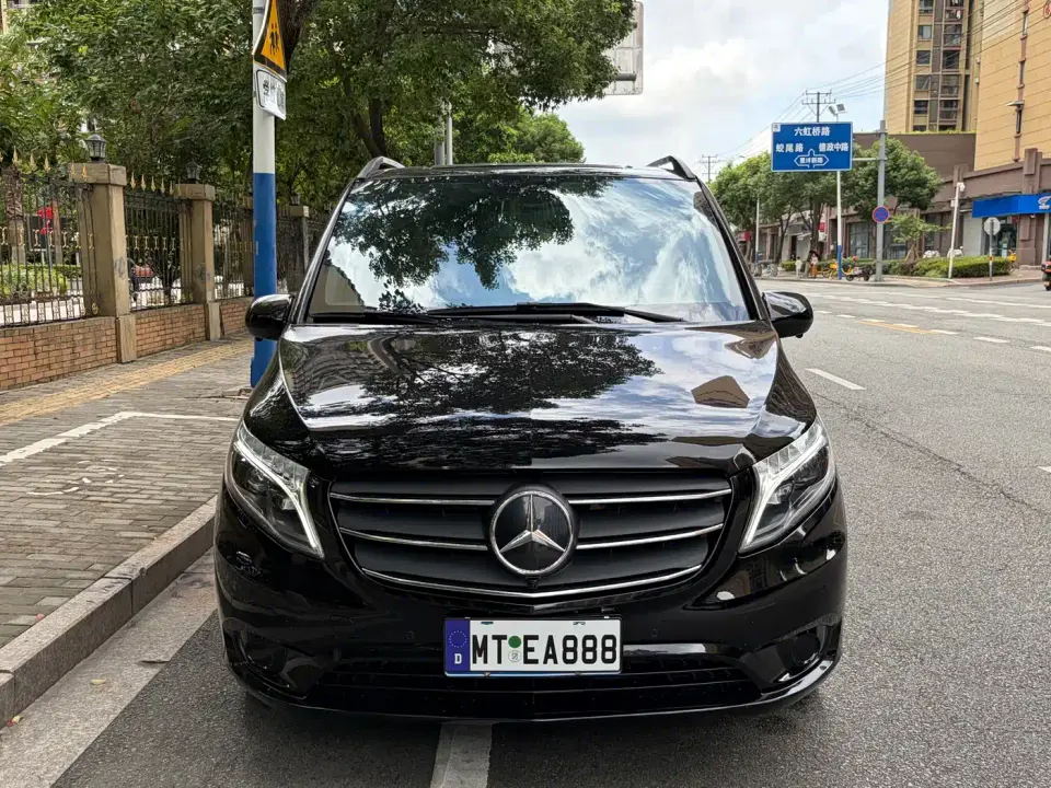 Mercedes-Benz Vito 2.0T Business Edition (7-seater) 2022