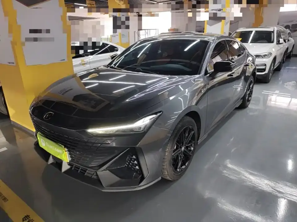 Changan UNI-V iDD ZhiDian iDD 1.5T 113km Smart Fun Edition 2023