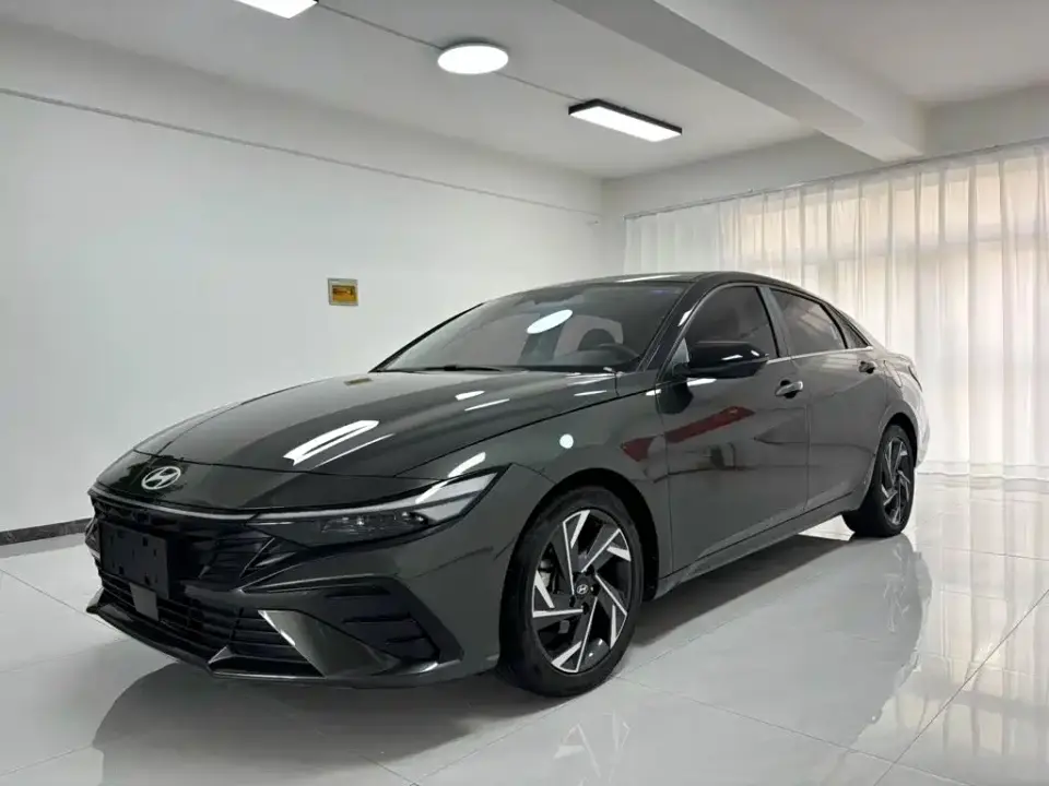 Hyundai Elantra 1.5L CVT TOP Flagship Edition 2023