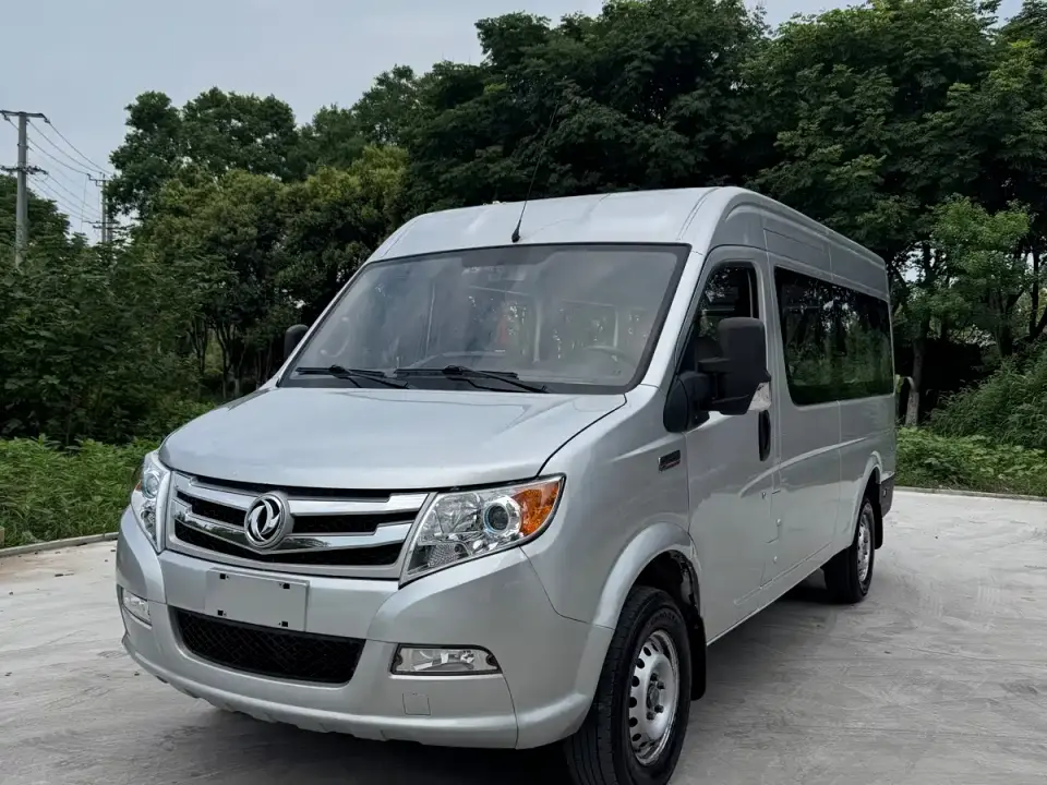 Dongfeng Yufeng Yufeng 2.5T V9 Logistics Vehicle Long Wheelbase Medium Roof 6-9-seater China V ZD25 2020