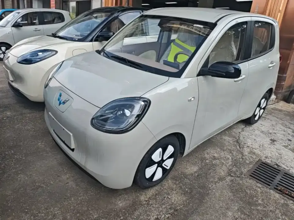 Wuling Motors Hongguang MINIEV 4-Door Advanced 2026