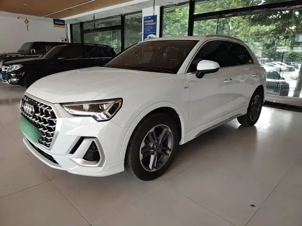 Audi Q3 35 TFSI Progressive Sport 2025