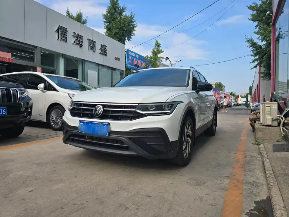Volkswagen Tiguan L 300TSI Auto 2WD Smart Edition 2025