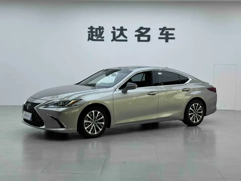 Lexus ES Model 260 Excellence Edition 2022