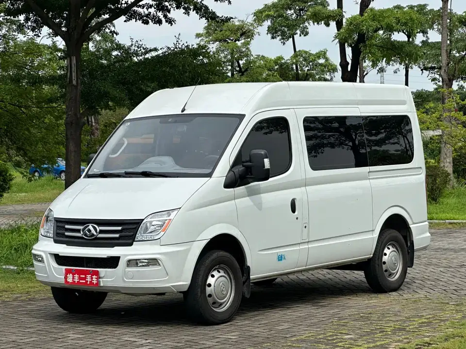 SAIC Maxus Xintu V80 2.0T PLUS Manual All-round King Short Wheelbase Medium Roof 7/8/9-seater 2024
