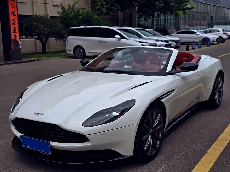 Aston Martin DB11 4.0T V8 Volante 2019