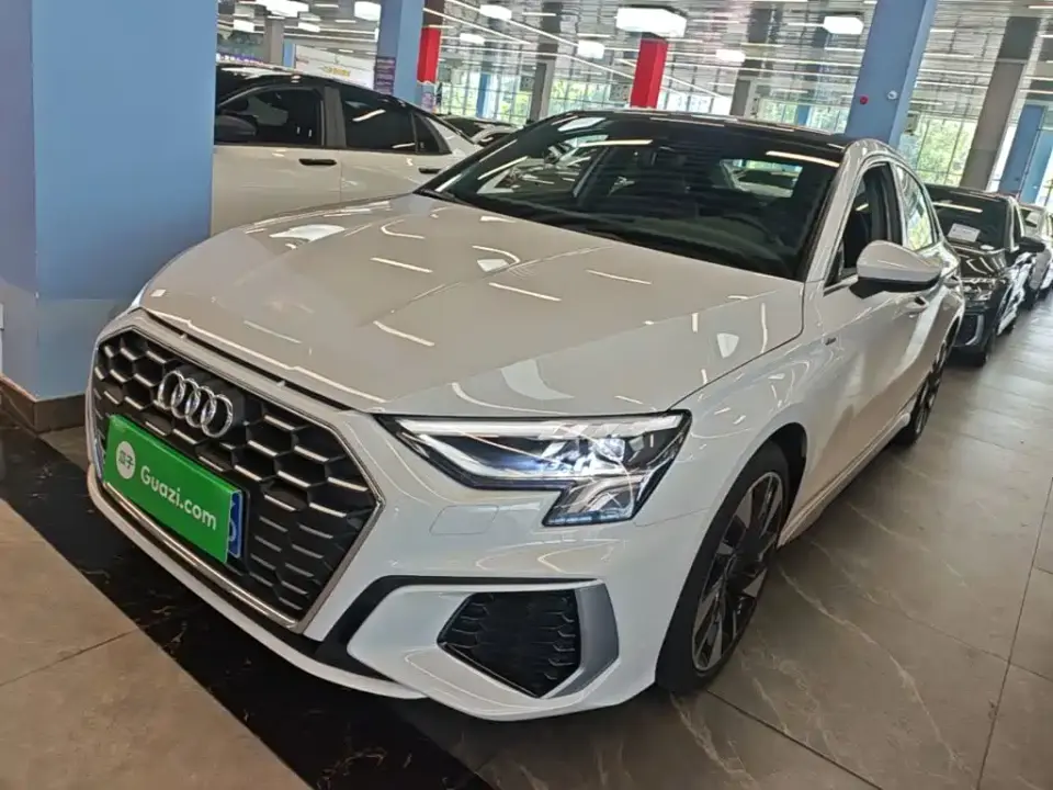 Audi A3 Model A3L Limousine 35 TFSI Fashion Sport 2025