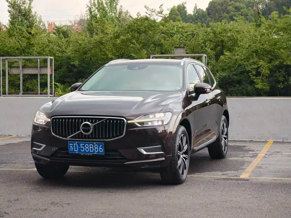 Volvo XC60 T5 4WD Intelligent Distance China VI 2019