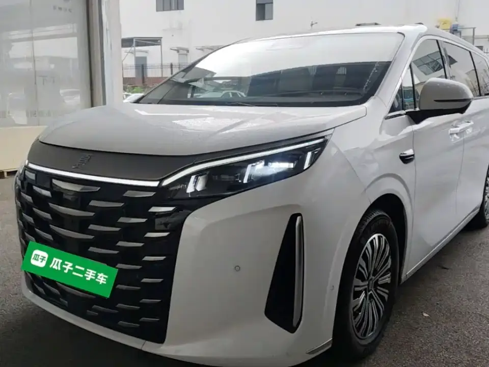 BYD Xia DM-i 1.5T 180km Surpass Edition 2025