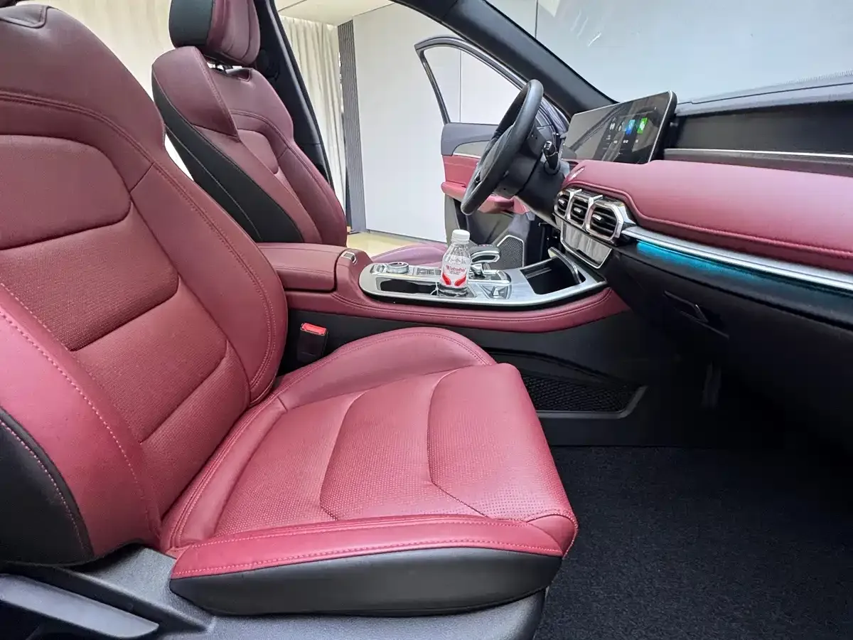 Jetour X70 PLUS 1.5T DCT Mountain 7-Seater 2022 — фото 14