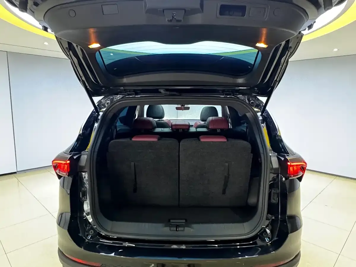 Jetour X70 PLUS 1.5T DCT Mountain 7-Seater 2022 — фото 7