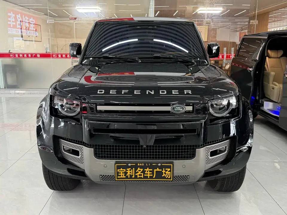 Land Rover Defender 110 3.0T P400 X-DYNAMIC HSE 2024