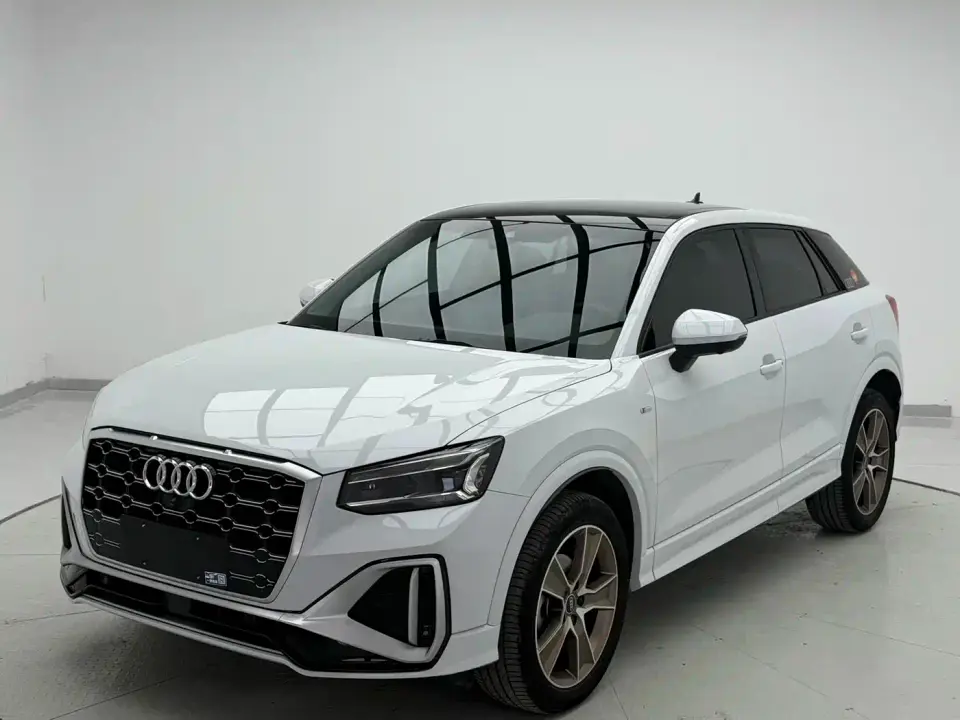 Audi Q2L 35 TFSI Fashion Dynamic 2022