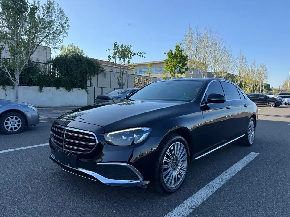 Mercedes-Benz E-Class Facelift E 300 L Luxury Style 2022