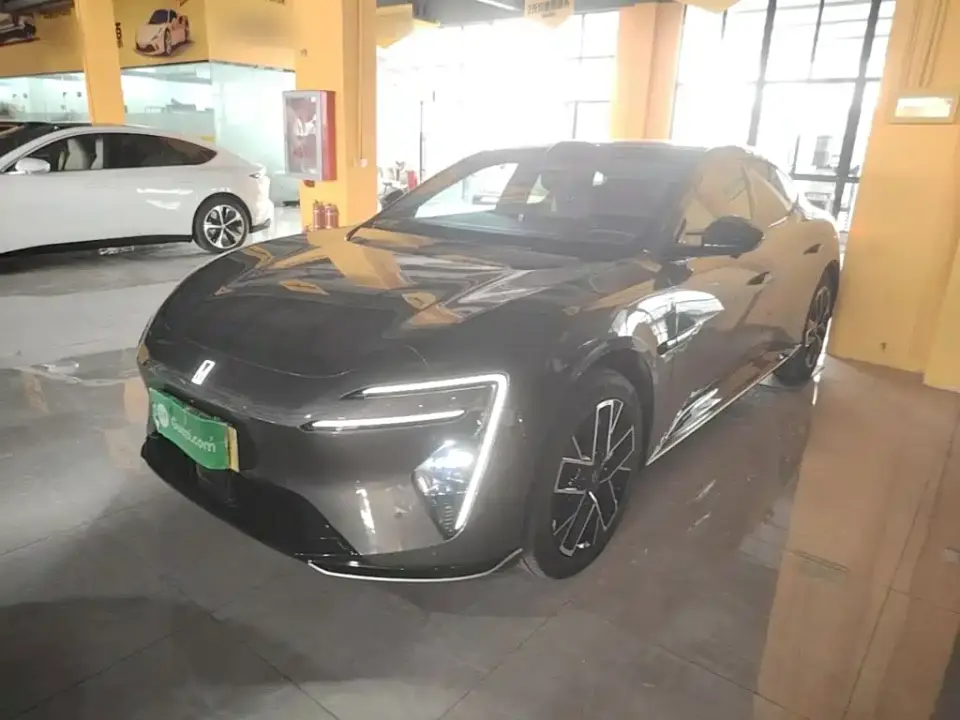 Avatr 06 Ultra Pure Electric Edition 2025