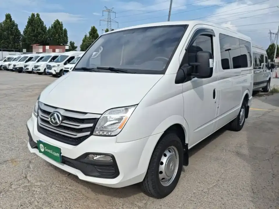 SAIC Maxus Xintu V80 2.0T Manual Classic Aoyun Short Wheelbase Ultra-Low Roof 5/6-Seater 2024