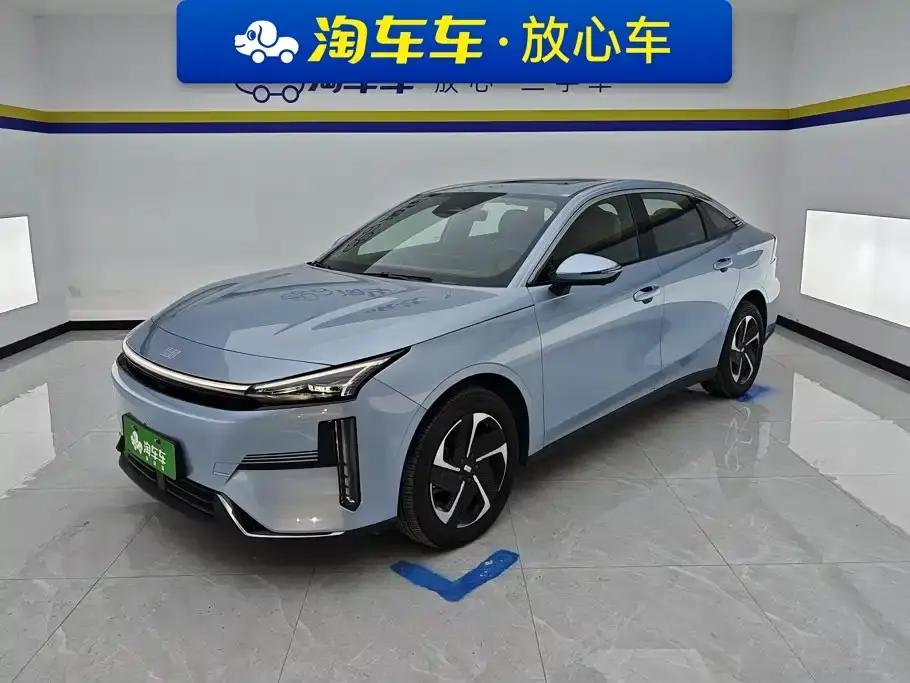 Geely Galaxy Galaxy L6 EM-i 140km Starship Edition 2025